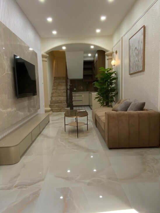 Bán nhà phố Trần Quốc Vượng – nhà đẹp – ngõ thông – kinh doanh 28m2 chỉ 7,89T