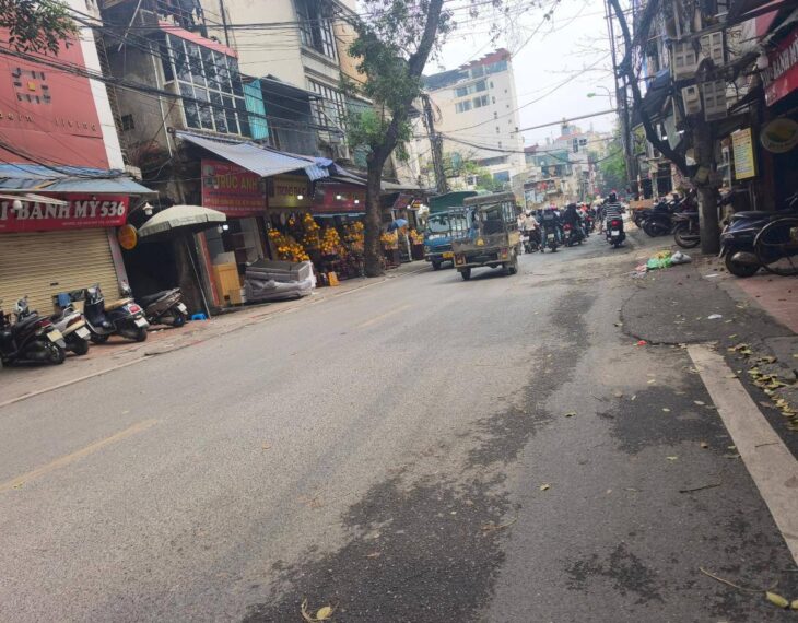 MẶT PHỐ LA THÀNH – NGÃ TƯ GIẢNG VÕ – LÁNG HẠ – 52M² – MT 9M – 2 MẶT THOÁNG – 35,8 TỶ