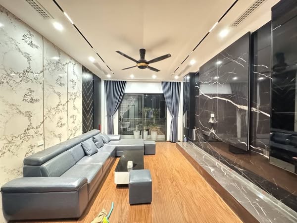 NHÀ MỚI, NỘI THẤT ĐẸP : 6 TẦNG THANG MÁY Ô TÔ VÀO NHÀ – LÊ TRỌNG TẤN THANH XUÂN – NHỈNH 18 Tỷ