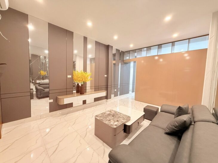 💥Siêu Tập thể Thái Thịnh 115m2, 3 ngủ, Nội thất cực chất, trung tâm Đống Đa, hơn 4 tỷ