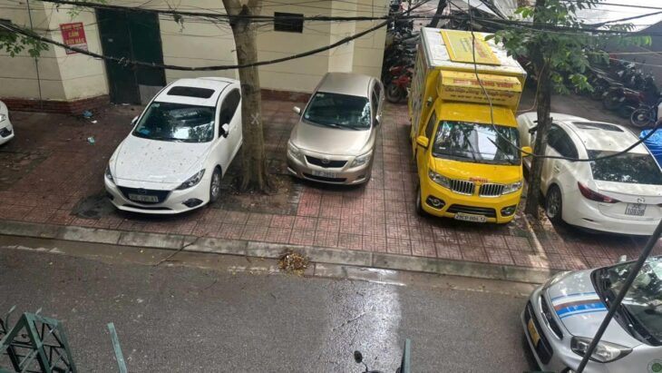 Bán nhà phân lô khu 72ha vỉa hè oto tránh ,kinh doanh 70m 5 tầng 25,1 tỷ