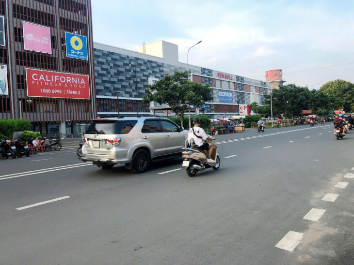 Bán nhà MTKD VIP Lũy Bán Bích 4 tầng T.máy 100m2(4×25) 8PN TN 37tr KD đỉnh chỉ 21.5 tỷ.