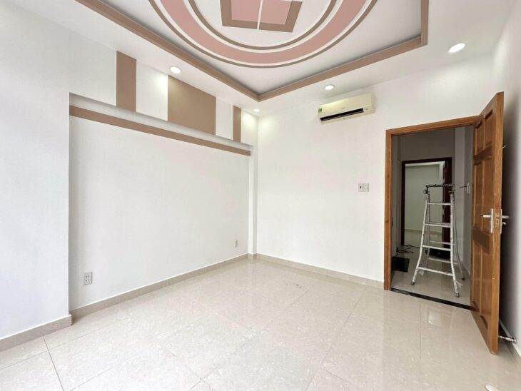 Nhà 5 Tầng Ngô Gia Tự – Mặt Tiền 3.8m, Ô Tô Đỗ Cửa – Đẹp Long Lanh, Ở Ngay