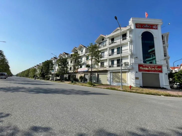 Bán Liền Kề KĐT Phú Lương 92mx4 tầng mt 8m, phân lô, ô tô vừa ở vừa kinh doanh 19.5 tỷ.