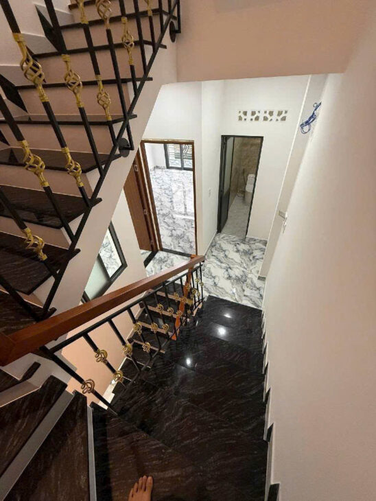 Bán nhà NGÕ 5.5x10m, 3 tầng, 4PN, đường Liên khu 10-11, Bình Tân. SH, 5.5 tỷ.