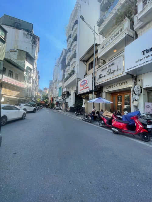 BÁN NHÀ MẶT PHỐ ĐÌNH NGANG 31M 5 TẦNG Ô TÔ ĐỖ CỬA KD ĐỈNH GIÁ 18.5 TỶ 0336212066