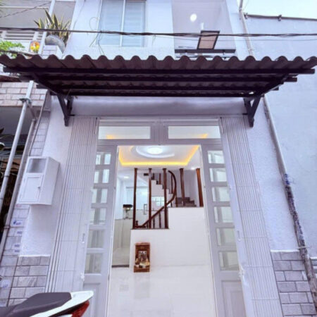 Nhà 2 tầng sàn 40m2, Vuông – Nguyễn Văn Khối QV