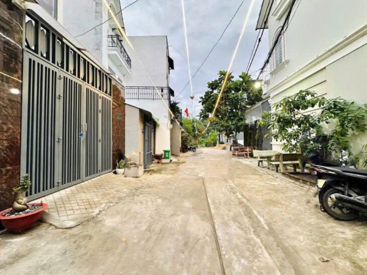Nhà mới 4 tầng HXH sàn 183m2, Vuông – Thạnh Xuân 40 Quận 12