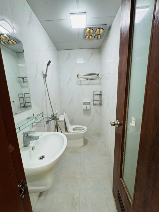 Căn hộ chung cư Kim Văn Kim Lũ, Nguyễn Xiển 56m2, 2 ngủ, sổ đỏ tầng 16 giá chỉ 3 tỷ nhỏ