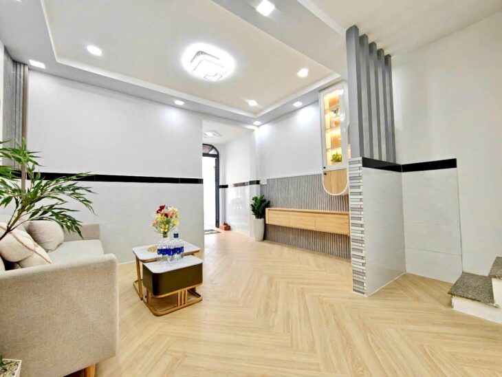 Giảm 200tr! Nhà 3 tầng sàn 69m2, Nở hậu – Nguyễn Du QV