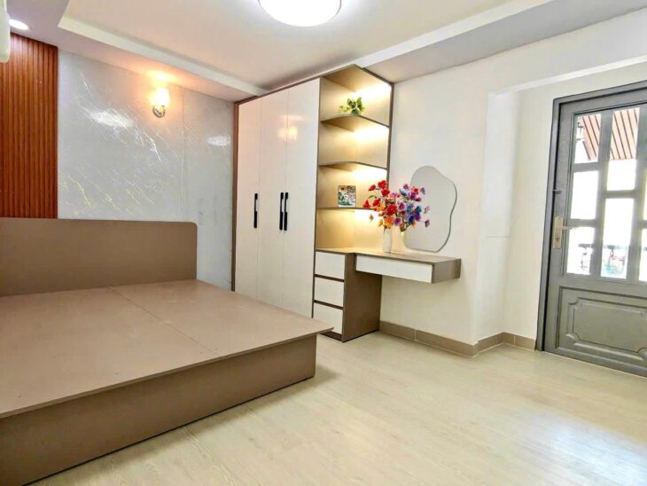 Giảm 200tr! Nhà 3 tầng sàn 69m2, Nở hậu – Nguyễn Du QV