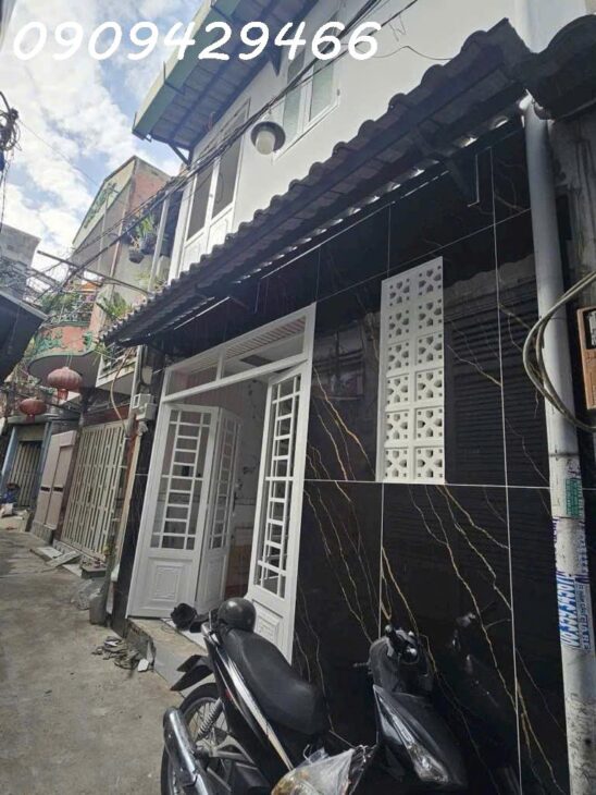 BÁN NHÀ QUẬN 7 – GẦN HUỲNH TẤN PHÁT- HẺM 4M XE HƠI ĐỖ CỬA – NHÀ 4 TẦNG-6 PHÒNG NGỦ – DÒNG TIỀN