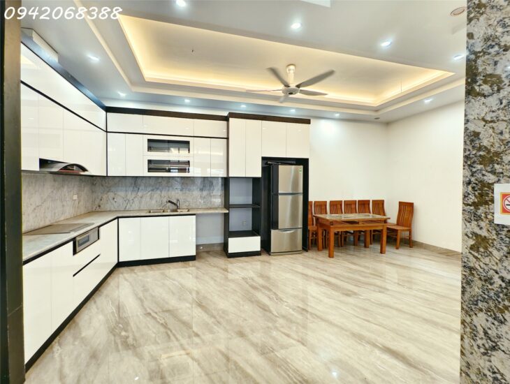 bán nhà ngõ 103 Lý Sơn, Ngọc Thụy, Long Biên, DT106m x 6T mt5,2m gara 2 oto, kinh doanh văn phòng