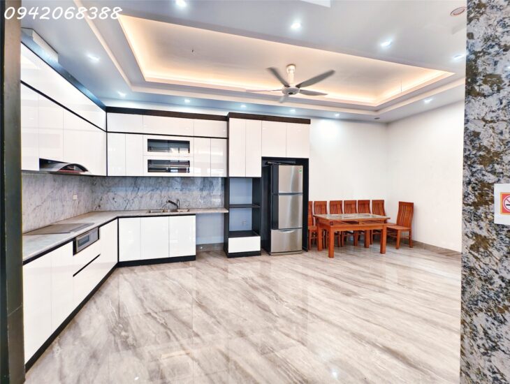 bán nhà ngõ 103 Lý Sơn, Ngọc Thụy, Long Biên, DT106m x 6T mt5,2m gara 2 oto, kinh doanh văn phòng