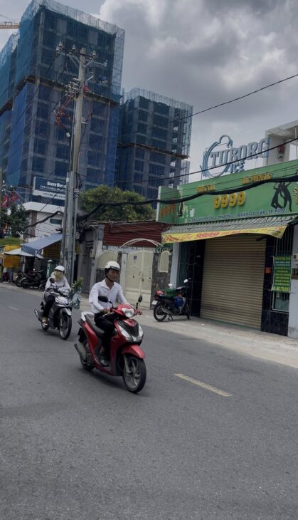 MẶT TIỀN KINH DOANH GÓC VÀNG PHẠM VĂN ĐỒNG