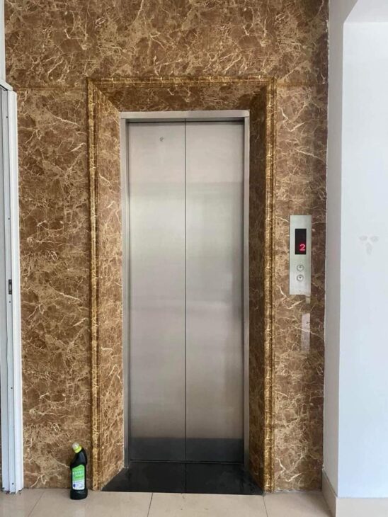 Tôi cho thuê nhà mới, căn góc, 95m2_ 5T; vỉa hè, Hoàng Quốc Việt-30 Tr