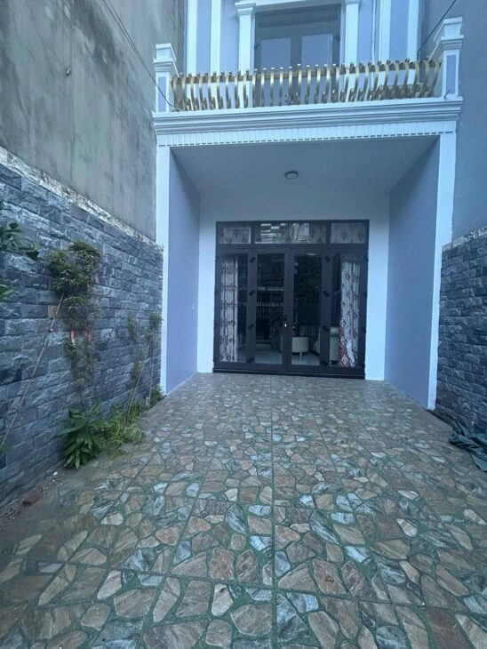 BÁN GẤP NHÀ 3 TẦNG VŨ TRỌNG PHỤNG – 7,X TỶ ĐỒNG – LH: 0917361553*