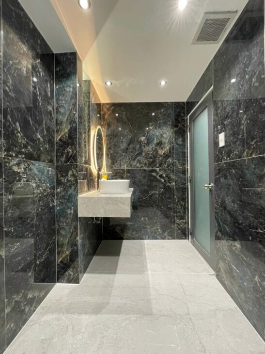 Tôi chủ nhà cho thuê nhà lô góc, mới,vỉa hè, 113m2- 5T, Duy Tân_44 Tr