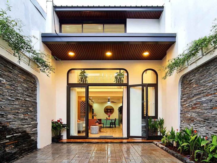 Bán nhà mặt phố Trần Sâm, Sơn Trà, Đà Nẵng. DT 180m2, 4 tầng, 10PN, Sổ Đỏ. Giá 20 tỷ. LH: 0932514255