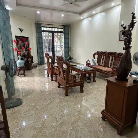 bán nhà góc thoáng khu đô thị trần hưng đạo, diện tích cực rộng gần 100m2 mà giá cực êm.