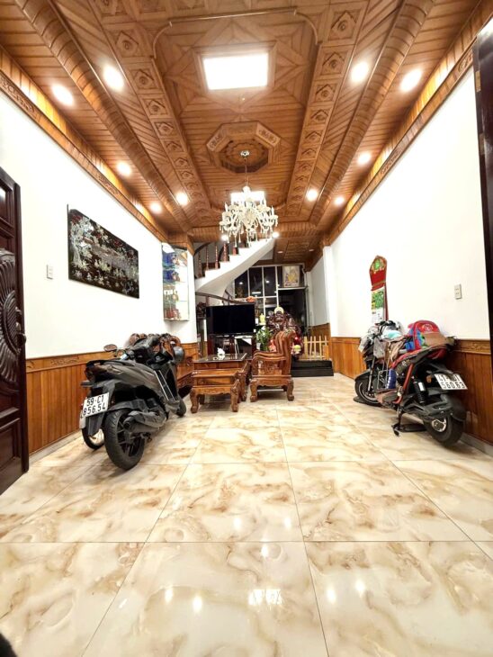 NGỘP BANK! Bán gấp 59M² 4 Tầng/3pn Ô TÔ ĐỖ CỬA – Nguyễn Kiệm GẦN CV GIA ĐỊNH!