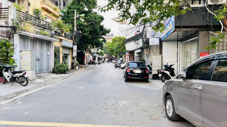 bán nhà Ngọc Lâm, 150m, mặt tiền 5.6m, nở hậu, vỉa hè, ôtô tránh