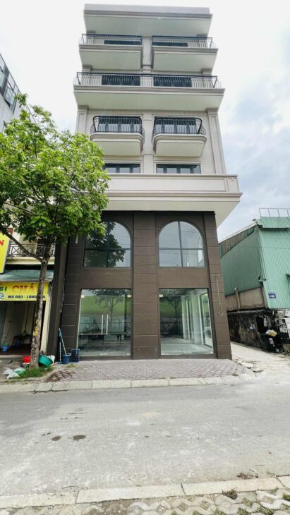 bán nhà lô góc Ngọc Thụy, 90m x 8 tầng,mặt tiền 7.5m, thang máy, vỉa hè, ôtô tránh