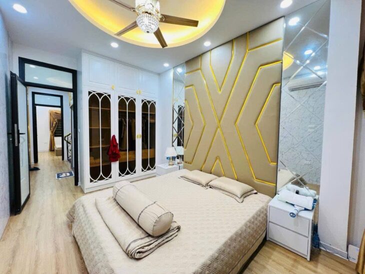 BÁN NHÀ ĐẶNG TIẾN ĐÔNG ĐỐNG ĐA NHÀ ĐẸP NGÕ RỘNG THÔNG THOÁNG 50M 5 TẦNG 13,8 TỶ