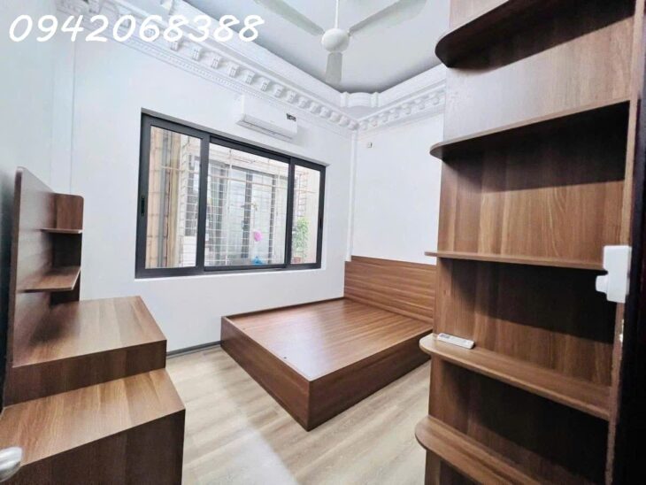 bán nhà Thịnh Quang, Đống Đa, 8,6T nằm ngay ngã tư sở khu vực VIP nhất quận, nhà dân xây tặng full