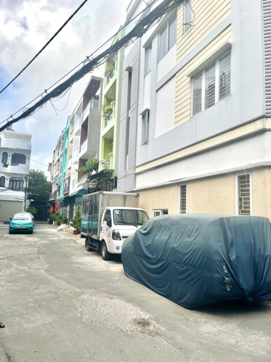 Bán gấp căn góc đối diện công viên 4 tầng tại Tân Kỳ Tân Quý, cách Aeon Mall Tân Phú 3p di chuyển