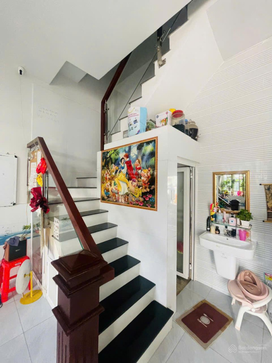 Siêu phẩm nhà ngang 7m2 bề thế tại Quận Tân Phú, cách vài bước chân ra MT đường