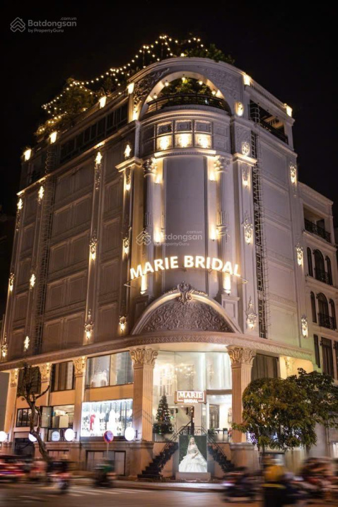 Bán toà nhà, 2 mặt tiền, 9 tầng, đối diện chợ Tân Mỹ, Quận 7, liền kề PMH, 200m²(10x20m) 130 tỷ