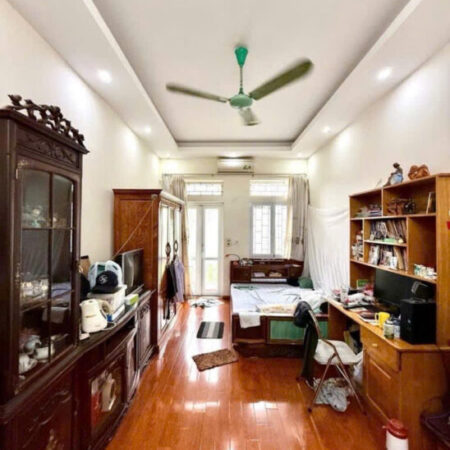 ĐƯỜNG LÁNG NGÕ 3M – NỞ HẬU – CÁCH PHỐ 30M 42m2 4 tầng mặt tiền 3.7m Giá 9.5 tỷ ĐƯỜNG LÁNG NGÕ 3M – NỞ HẬU – CÁCH PHỐ 30M 42m2 4 tầng mặt tiền 3.7m Giá 9.5 tỷ