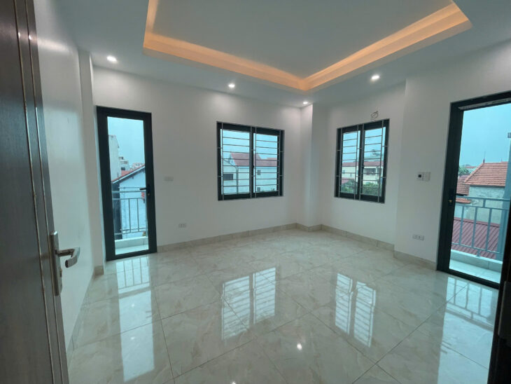 Hiếm!!!! Thượng Cát Nhà Mới 5 Tầng Lô Góc Thang Máy Oto VF3 43m2x5TxMT4m Chỉ 5.85 tỷ