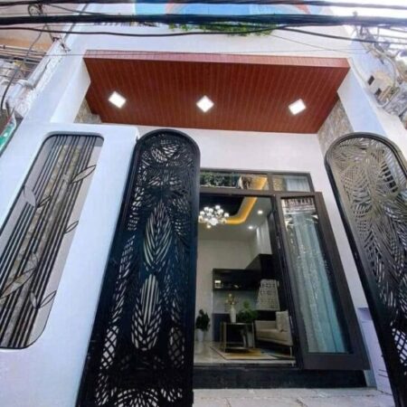 * NHÀ ĐEP VÀO Ở NGÀY ĐƯỜNG HOÀNG DIỆU – GIÁ 4,XX TỶ ĐỒNG*