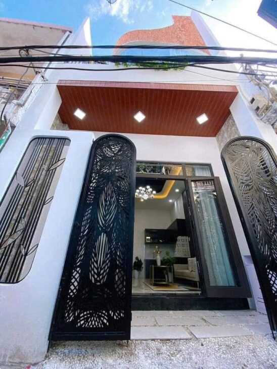*NHÀ KIỆT HOÀNG DIỆU – 3 TẦNG – FULL NỘI THẤT – VÀO Ở NGAY – GIÁ 4,65 TỶ ĐỒNG*