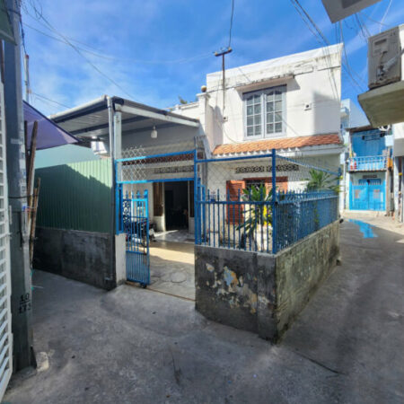 SẢN PHẨM ĐẦU TƯ Nhà cấp 4 cũ, 3 mặt tiền Tp Nha Trang.