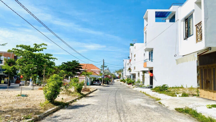 BÁN LÔ ĐẤT CỰC ĐẸP MẶT TIỀN ĐƯỜNG VÕ VĂN DŨNG HÒN XỆN – PHƯỜNG BẮC NHA TRANG (Vĩnh Hòa cũ)