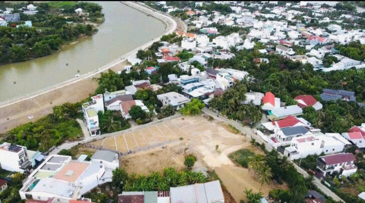 CÒN 1 LÔ mặt tiền đường Liên Hoa, (Xã Vĩnh Ngọc) phường Tây Nha Trang.