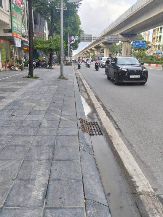 CHÍNH CHỦ BÁN NHÀ QUANG TRUNG HÀ ĐÔNG ,MẶT PHỐ, 5 Ô TÔ TRÁNH , KINH DOANH VIP, VỈA HÈ ĐÁ BÓNG . NỞ