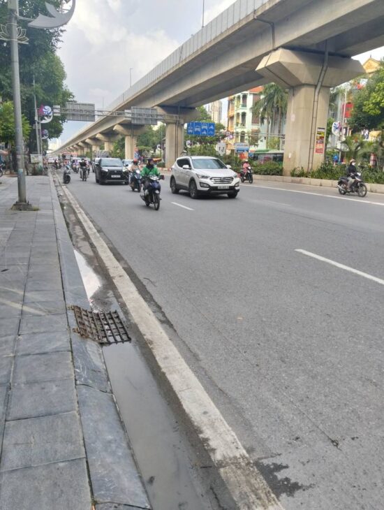 CHÍNH CHỦ BÁN NHÀ QUANG TRUNG HÀ ĐÔNG ,MẶT PHỐ, 5 Ô TÔ TRÁNH , KINH DOANH VIP, VỈA HÈ ĐÁ BÓNG . NỞ