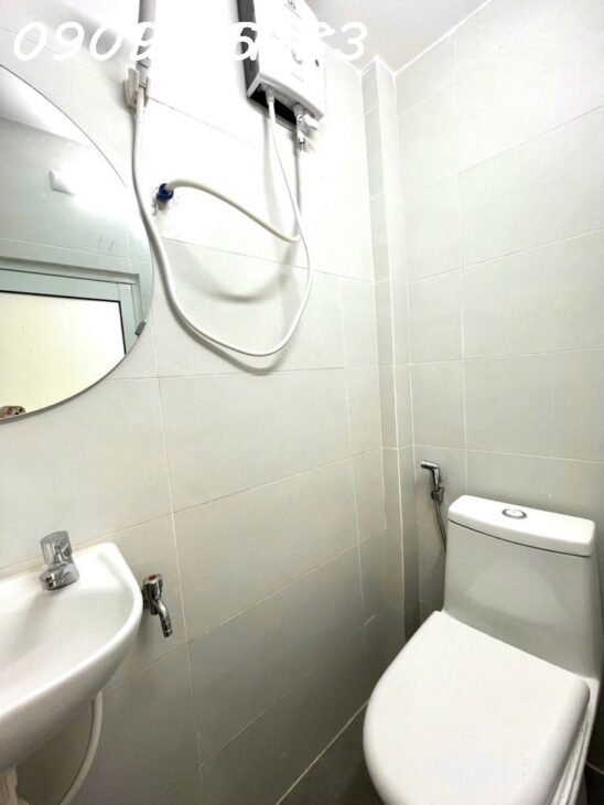 NHÀ ĐẸP 2 TẦNG-60M2- TT QUẬN 7- NHỈNH 5 TỶ