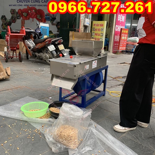 Máy bóc vỏ lụa đậu phộng rang 600 kg/ giờ Vinmax BVL600