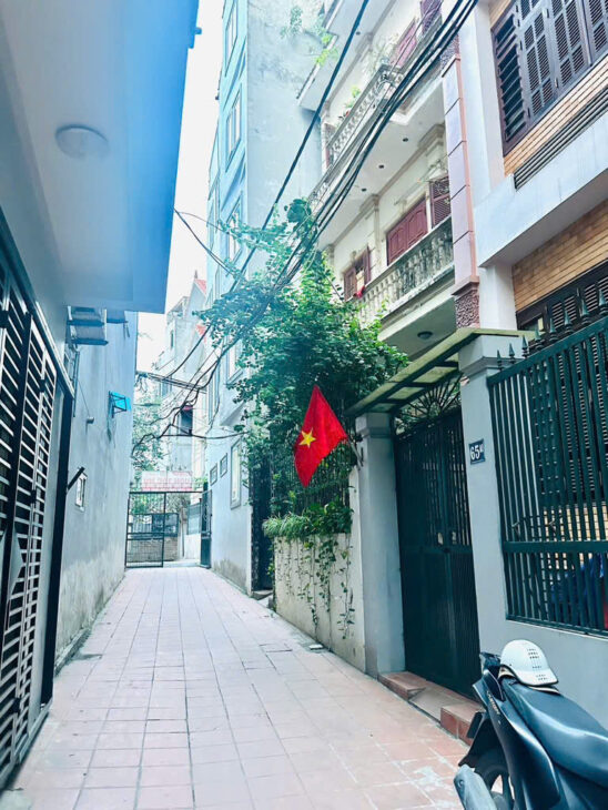 Lạc Long Quân – ngõ nông, thông – 100m ra Hồ Tây – nhà dân xây – 65m2x6 tầng giá nhỉnh 9 tỷ.