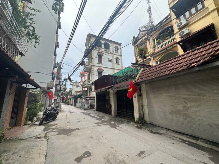 Lạc Long Quân – ngõ nông – oto – dân xây 5N – nhỉnh 8 tỷ.