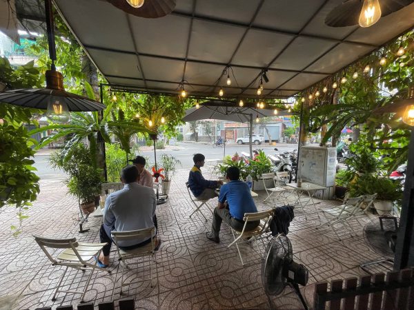 Bình Thạnh ! NHANH CÒN ! QUÁN CAFE GÓC 2 MT ĐẸP LẮM ! DTSD 6m x 14m , Lề Đường góc rộng, Tel