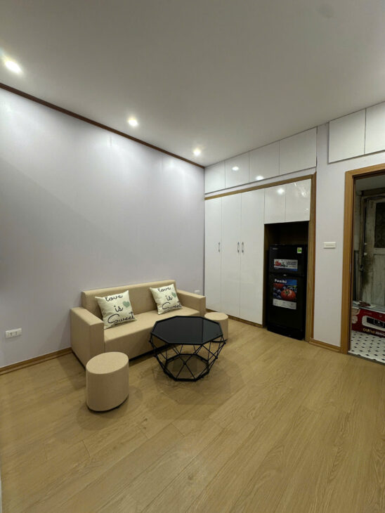 BÁN NHÀ TẬP THỂ THÁI THỊNH ĐỐNG ĐA – 50M 2 NGỦ Ô TÔ ĐỖ CỔNG – NHÀ ĐẸP FULL NỘI THẤT Ở NGAY – LH