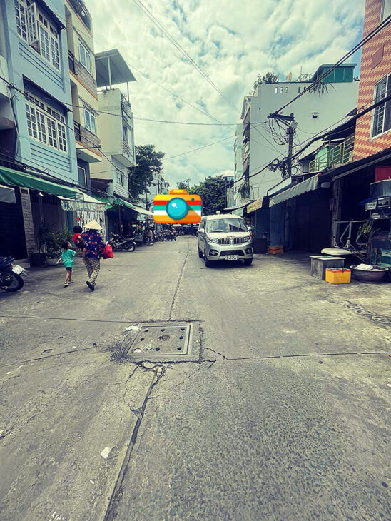 MẶT TIỀN HAI MƯƠI THƯỚC THÔNG VĨNH KHÁNH XE TẢI NGŨ TRONG NHÀ TRUNG TÂM Q4 CÓ 6 TỶ