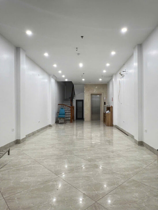 TÂY HỒ – CHÍNH CHỦ – CHO THUÊ NHÀ LÀM VP, SHOWROOM – NHÀ MỚI XÂY 55M – THANG MÁY- VỊ TRÍ ĐẮC ĐỊA