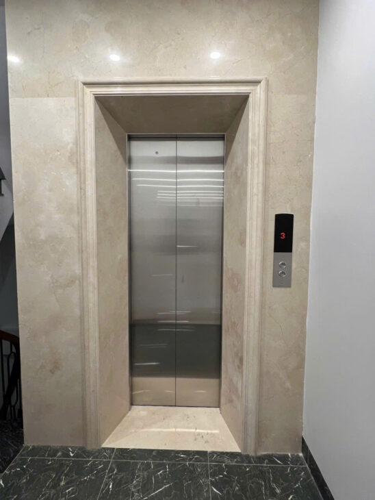 TÂY HỒ – CHÍNH CHỦ – CHO THUÊ NHÀ LÀM VP, SHOWROOM – NHÀ MỚI XÂY 55M – THANG MÁY- VỊ TRÍ ĐẮC ĐỊA